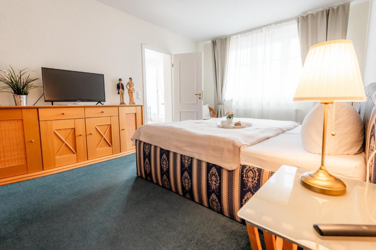 Villa Duene Mit Grosser Sonnenterrasse, Kamin, Wlan Und Tiefgarage Fuer 2-4 Personen Kuehlungsborn Exterior foto